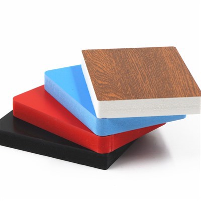 Krāsains PVC putu dēlis zems